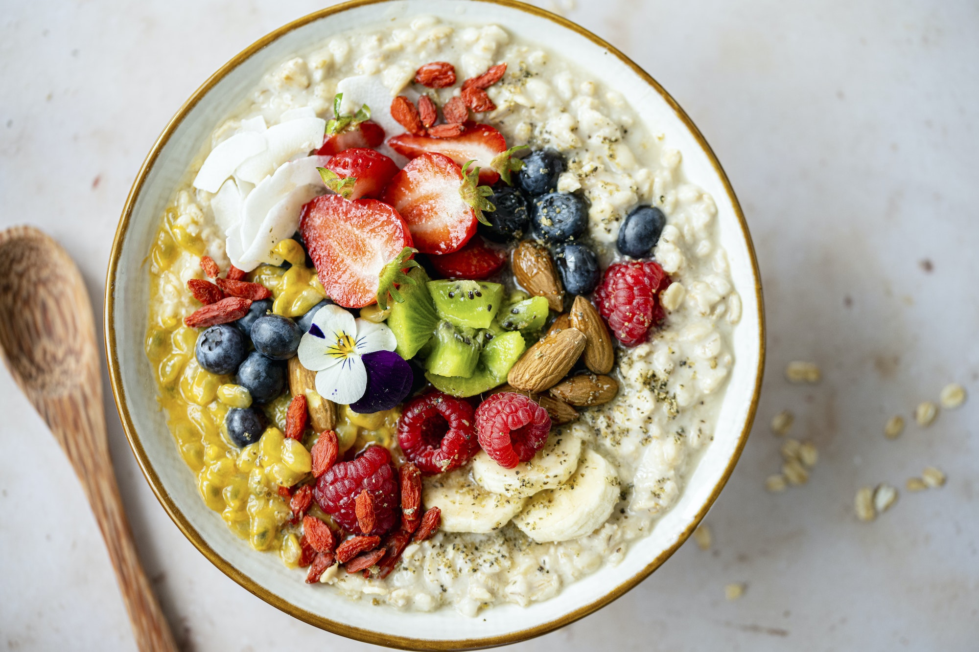 Porridge breakfast super bowl healthy lifestyle